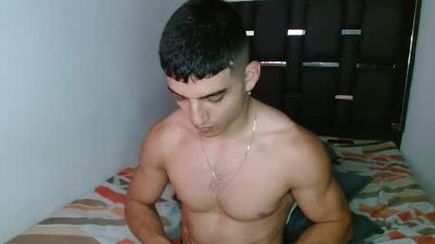 tomaz_18 online show from 04-17-26, 12:13