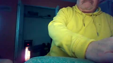 tomcat4848 online show from 09-10-25, 12:21