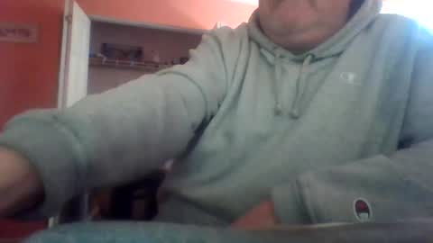 Snapshot of tomcat4848 chatting on 07-08-26, 05:39 tomcat4848 online show from 07-08-26, 05:39