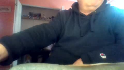 Snapshot of tomcat4848 chatting on 08-02-26, 09:35 tomcat4848 online show from 08-02-26, 09:35