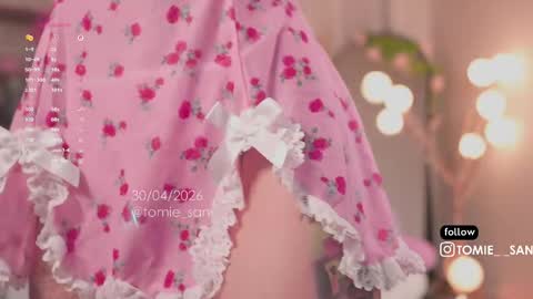 Snapshot of tomie_san chatting on 04-30-26, 10:54 Tomie online show from 04-30-26, 10:54
