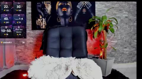 Snapshot of tommike388 chatting on 12-12-24, 02:44 Tom Mike online show from 12-12-24, 02:44