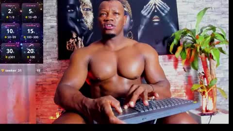 Snapshot of tommike388 chatting on 01-14-25, 10:38 Tom Mike online show from 01-14-25, 10:38