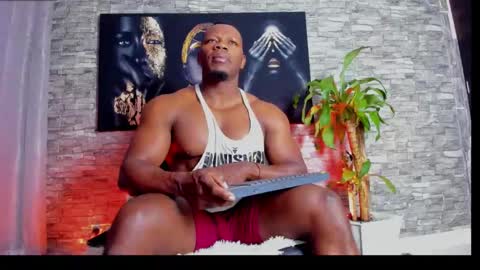 Snapshot of tommike388 chatting on 01-22-25, 11:34 Tom Mike online show from 01-22-25, 11:34