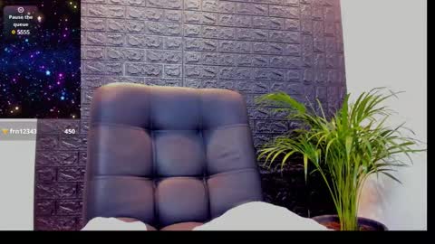 Snapshot of tommike388 chatting on 02-10-25, 03:21 Tom Mike online show from 02-10-25, 03:21