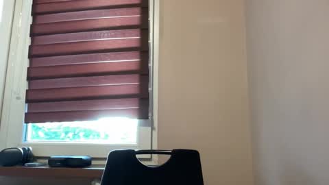 tommilovee online show from 04-04-26, 07:50