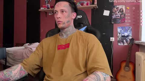 Snapshot of tommy__gun_ chatting on 12-20-24, 09:43 Tommy and Katana online show from 12-20-24, 09:43