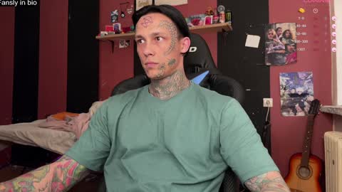 Snapshot of tommy__gun_ chatting on 12-28-24, 12:13 Tommy and Katana online show from 12-28-24, 12:13