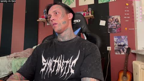 Snapshot of tommy__gun_ chatting on 01-02-25, 03:19 Tommy and Katana online show from 01-02-25, 03:19