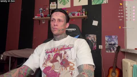 Snapshot of tommy__gun_ chatting on 01-06-25, 02:36 Tommy and Katana online show from 01-06-25, 02:36