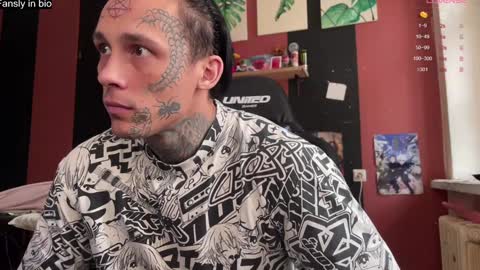 Snapshot of tommy__gun_ chatting on 01-09-25, 11:03 Tommy and Katana online show from 01-09-25, 11:03