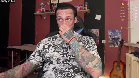 Snapshot of tommy__gun_ chatting on 01-09-25, 02:29 Tommy and Katana online show from 01-09-25, 02:29