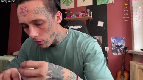 Snapshot of tommy__gun_ chatting on 01-10-25, 10:28 Tommy and Katana online show from 01-10-25, 10:28