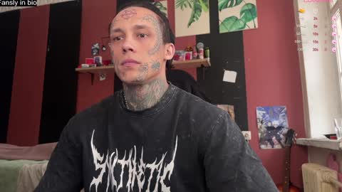 Snapshot of tommy__gun_ chatting on 01-11-25, 08:11 Tommy and Katana online show from 01-11-25, 08:11