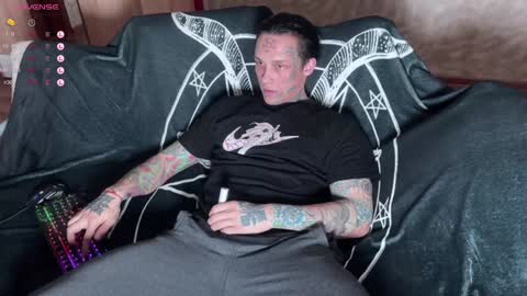 Snapshot of tommy__gun_ chatting on 02-05-25, 04:03 Tommy and Katana online show from 02-05-25, 04:03