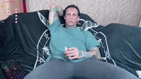 Snapshot of tommy__gun_ chatting on 02-12-25, 10:46 Tommy and Katana online show from 02-12-25, 10:46