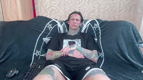 Snapshot of tommy__gun_ chatting on 03-07-25, 08:45 Tommy and Katana online show from 03-07-25, 08:45