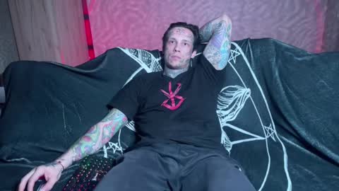 Snapshot of tommy__gun_ chatting on 03-11-25, 03:12 Tommy and Katana online show from 03-11-25, 03:12