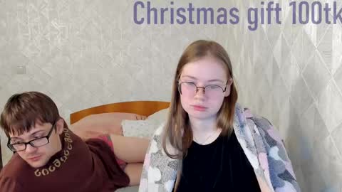 Snapshot of tommy_and_katie chatting on 12-25-24, 10:06 Tommy loves Katie online show from 12-25-24, 10:06