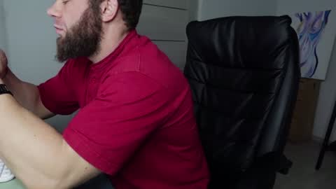 Snapshot of tommy_burnzzz chatting on 12-30-24, 04:31 tommy burnzzz online show from 12-30-24, 04:31