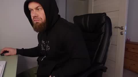 Snapshot of tommy_burnzzz chatting on 03-12-25, 05:35 tommy burnzzz online show from 03-12-25, 05:35