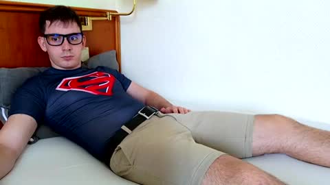 Snapshot of tommy_rafs chatting on 07-21-26, 01:57 Thomas online show from 07-21-26, 01:57