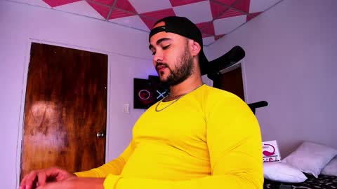 tommy_sccott online show from 12-23-24, 02:56