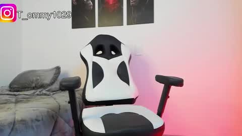 Snapshot of tommy_vm chatting on 12-18-24, 03:26 Tommy online show from 12-18-24, 03:26