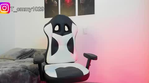 Snapshot of tommy_vm chatting on 12-31-24, 01:26 Tommy online show from 12-31-24, 01:26