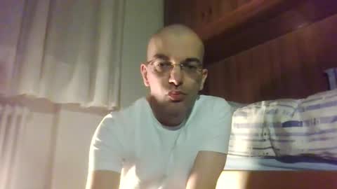 Snapshot of tommycorner chatting on 12-15-24, 10:04 tommycorner online show from 12-15-24, 10:04