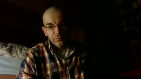 Snapshot of tommycorner chatting on 12-25-24, 11:42 tommycorner online show from 12-25-24, 11:42