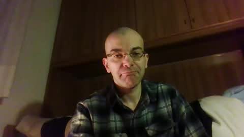 Snapshot of tommycorner chatting on 01-02-25, 10:33 tommycorner online show from 01-02-25, 10:33