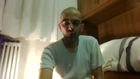 Snapshot of tommycorner chatting on 03-06-25, 12:10 tommycorner online show from 03-06-25, 12:10