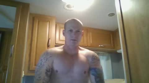 Snapshot of tommygunsfit chatting on 02-19-26, 09:33 tommygunsfit online show from 02-19-26, 09:33