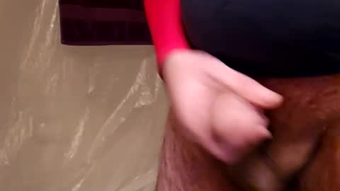 Snapshot of tommypressure chatting on 01-28-25, 12:47 tommypressure online show from 01-28-25, 12:47