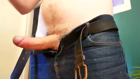 Tom online show from 09-09-25, 09:42