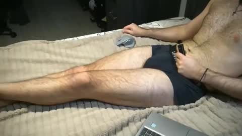 Tom online show from 01-01-25, 08:04