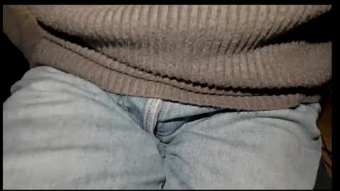 Snapshot of tomtotal chatting on 10-25-25, 07:19 Tom online show from 10-25-25, 07:19