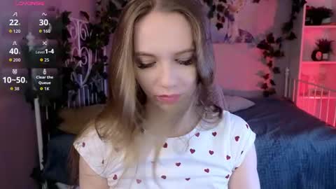 Snapshot of toni_ray chatting on 06-16-26, 05:32 Tony online show from 06-16-26, 05:32