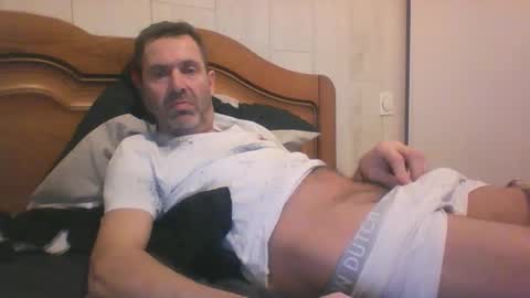 tonio1972 online show from 12-14-25, 07:40