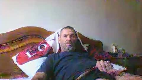 Snapshot of tonio1972 chatting on 06-08-26, 12:27 tonio1972 online show from 06-08-26, 12:27
