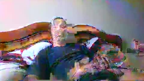 Snapshot of tonio1972 chatting on 06-10-26, 10:03 tonio1972 online show from 06-10-26, 10:03