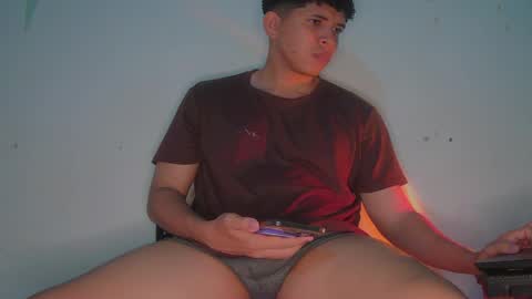 Snapshot of tony_marz chatting on 05-04-26, 04:08 tony_marz online show from 05-04-26, 04:08