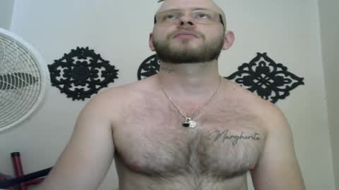 Snapshot of tony_white_7 chatting on 02-26-25, 05:28 TONY online show from 02-26-25, 05:28