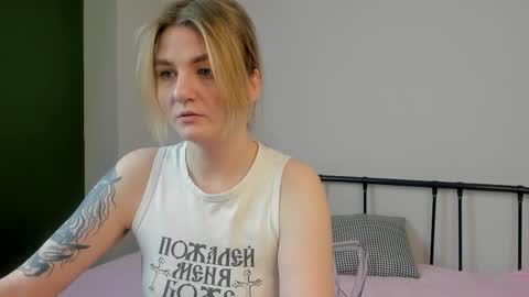 Snapshot of tonyameow chatting on 06-02-26, 01:18 Tonya online show from 06-02-26, 01:18