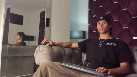 Snapshot of tonybenedetti chatting on 02-08-26, 07:39 Tony Benedetti online show from 02-08-26, 07:39