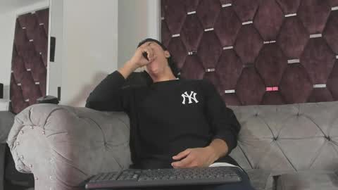 Tony Benedetti online show from 05-26-26, 08:49