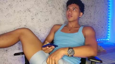 tonydesire_ online show from 05-05-26, 07:33