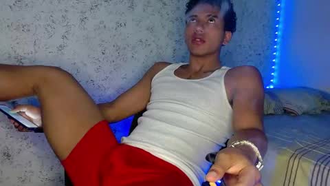 tonydesire_ online show from 05-11-26, 07:11