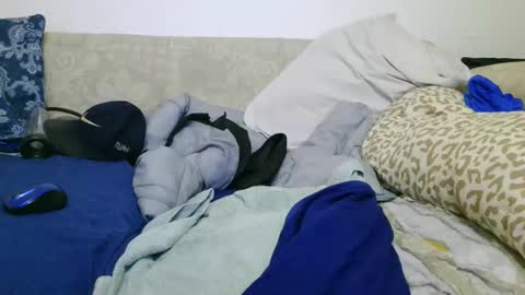 Snapshot of tonylovesheather chatting on 10-18-25, 03:53 tonylovesheather online show from 10-18-25, 03:53